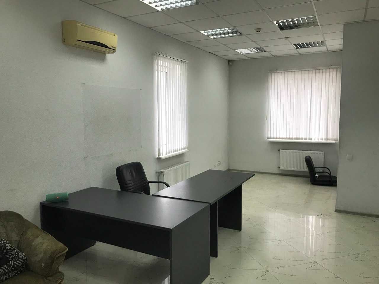 Аренда офисного помещения, Черноморск, центр города, 100 кв.м