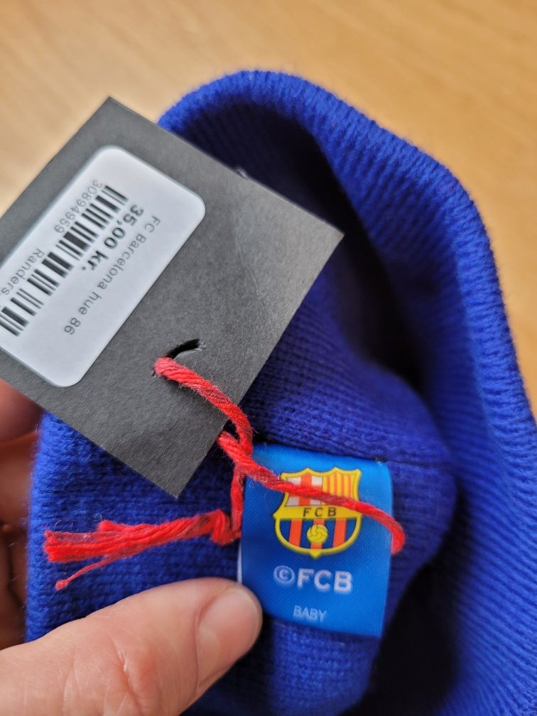 Czapka dla niemowlaka FC Barcelona rozm 74 80