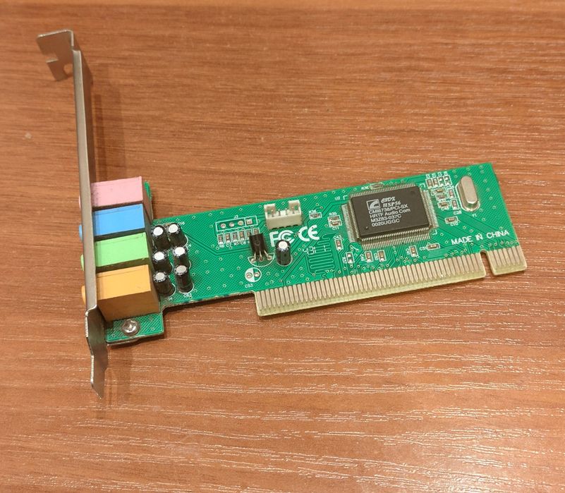 Плата звукова карта