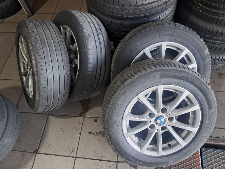 4 Jantes/Pneus BMW R16
Espero que se encontrem bem.
Segue para