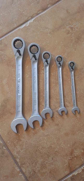 Gedore klucze płasko oczkowe z grzechotką