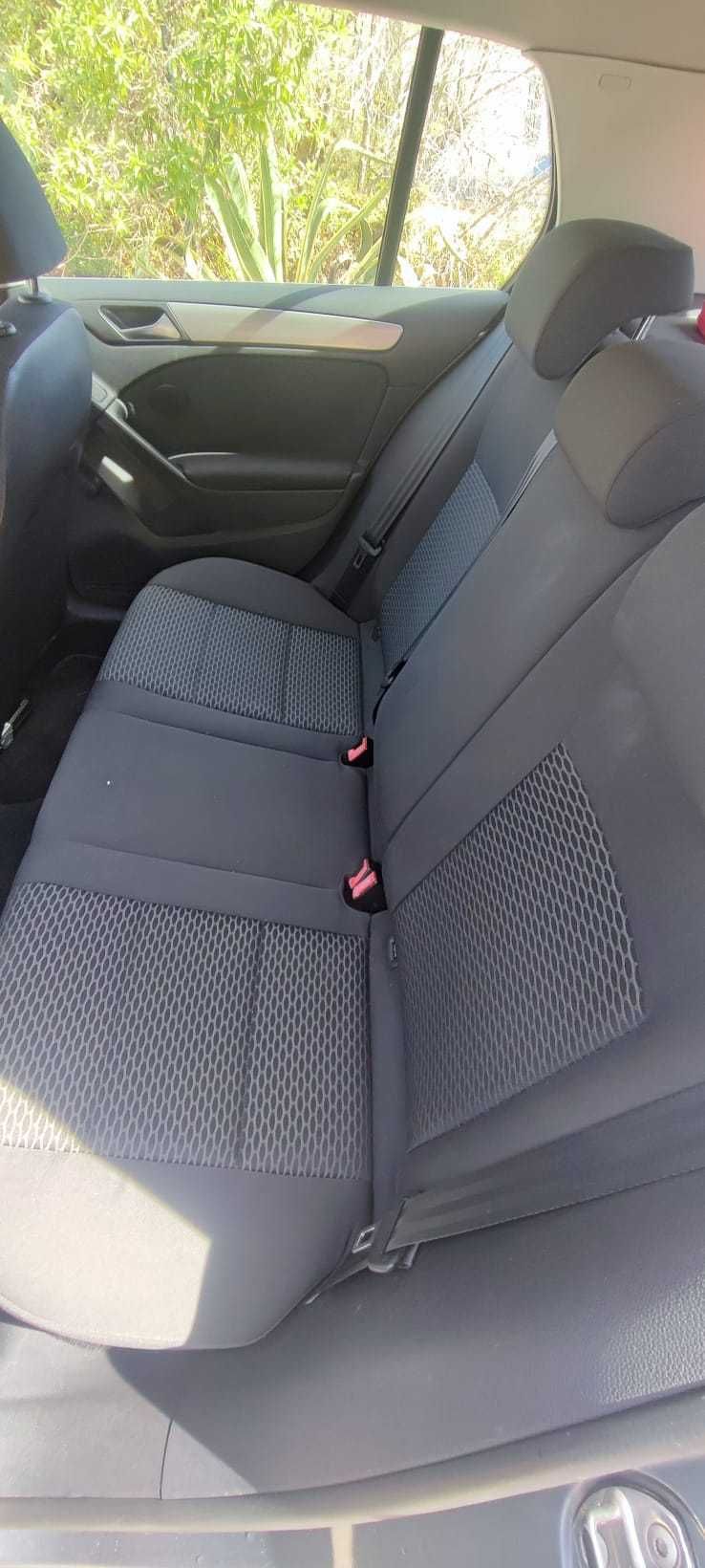 Volkswagen Golf VI  1.6 Tdi 90 cv