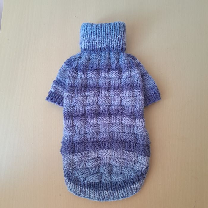 Светер для маленьких порід собак