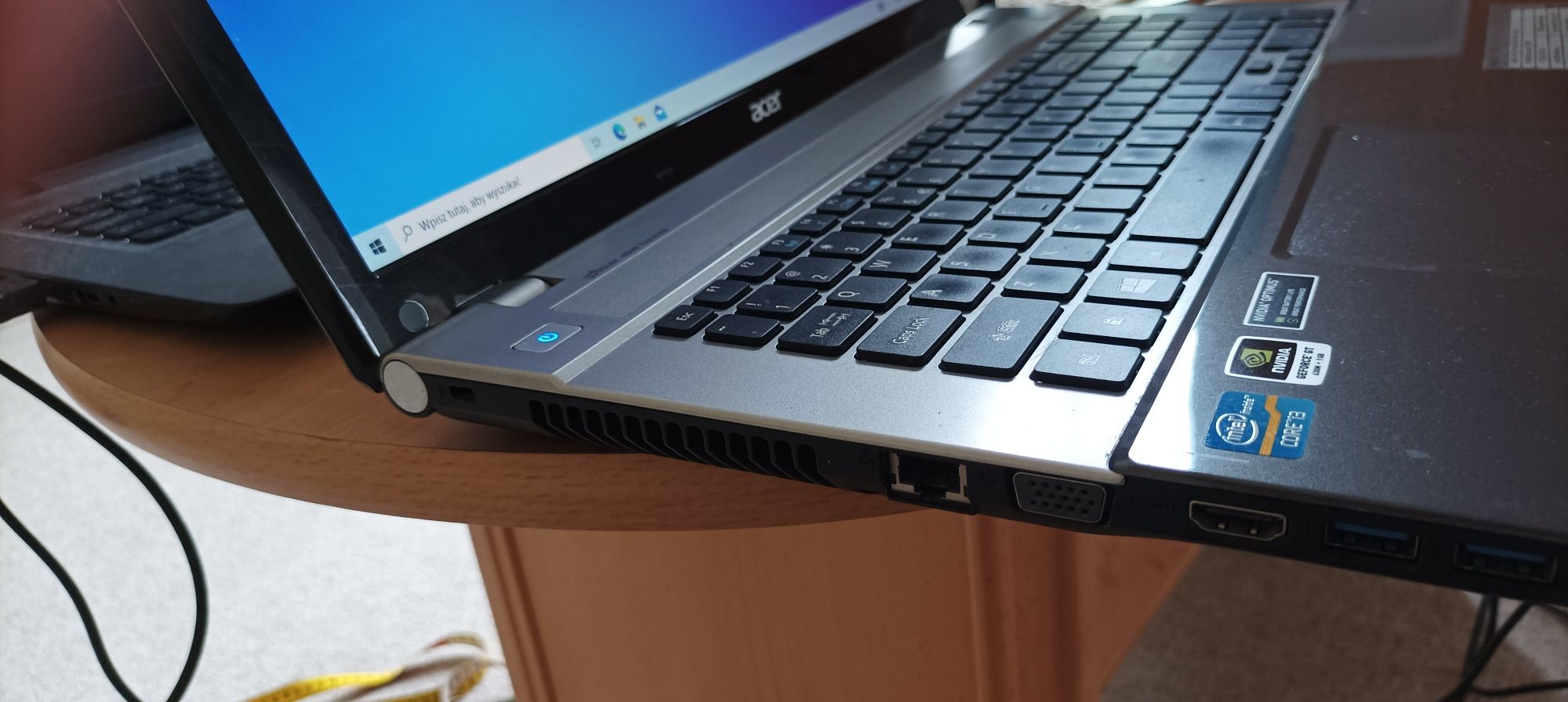 Laptop Acer aspire V3-771g