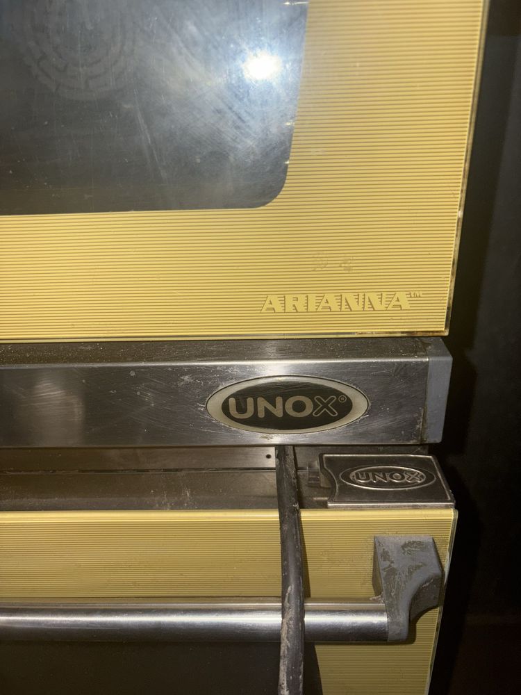 Продам Конвекционная печь Unox Arianna с парой б/у