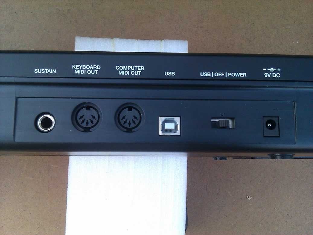 Alesis QX49 - Controlador MIDI de 49 teclas com enorme funcionalidade
