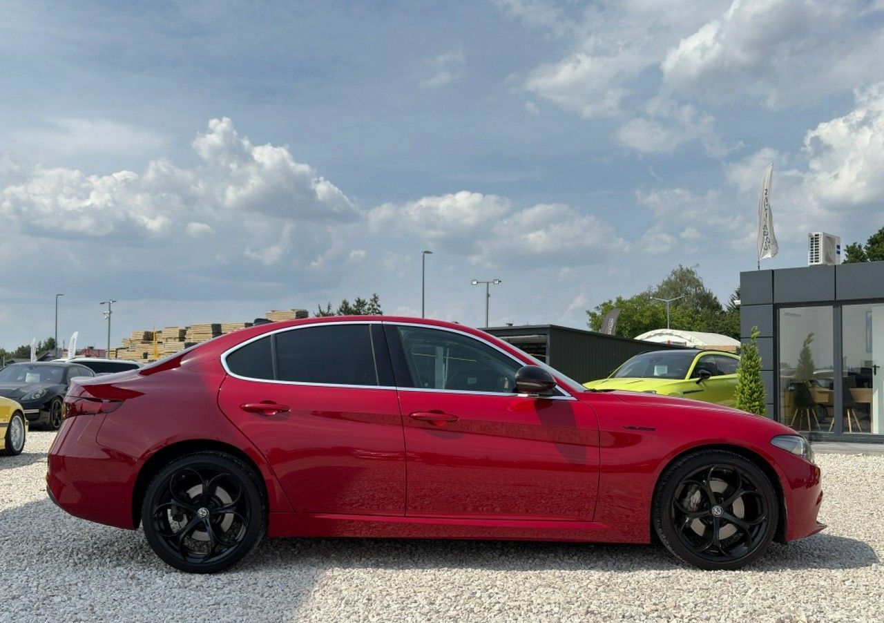 Alfa Romeo Giulia Key less / Tempomat / Panorama / Kamera cofania / FV marża