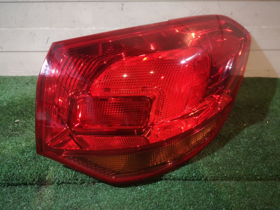 Opel Astra J lampa tylna