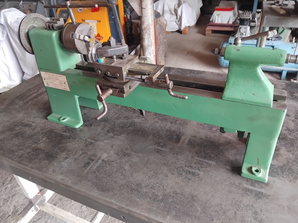 Tokarka do metalu DM 180
