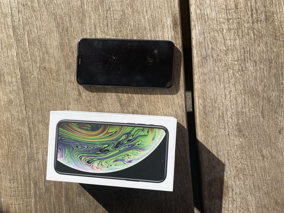 Iphone xs 64gb pamięci