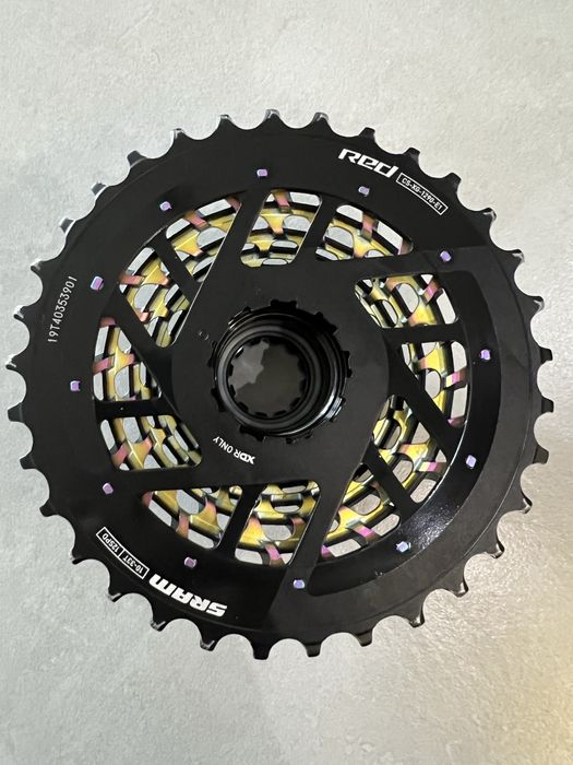 Kaseta Sram Red E1 10-33 Rainbow