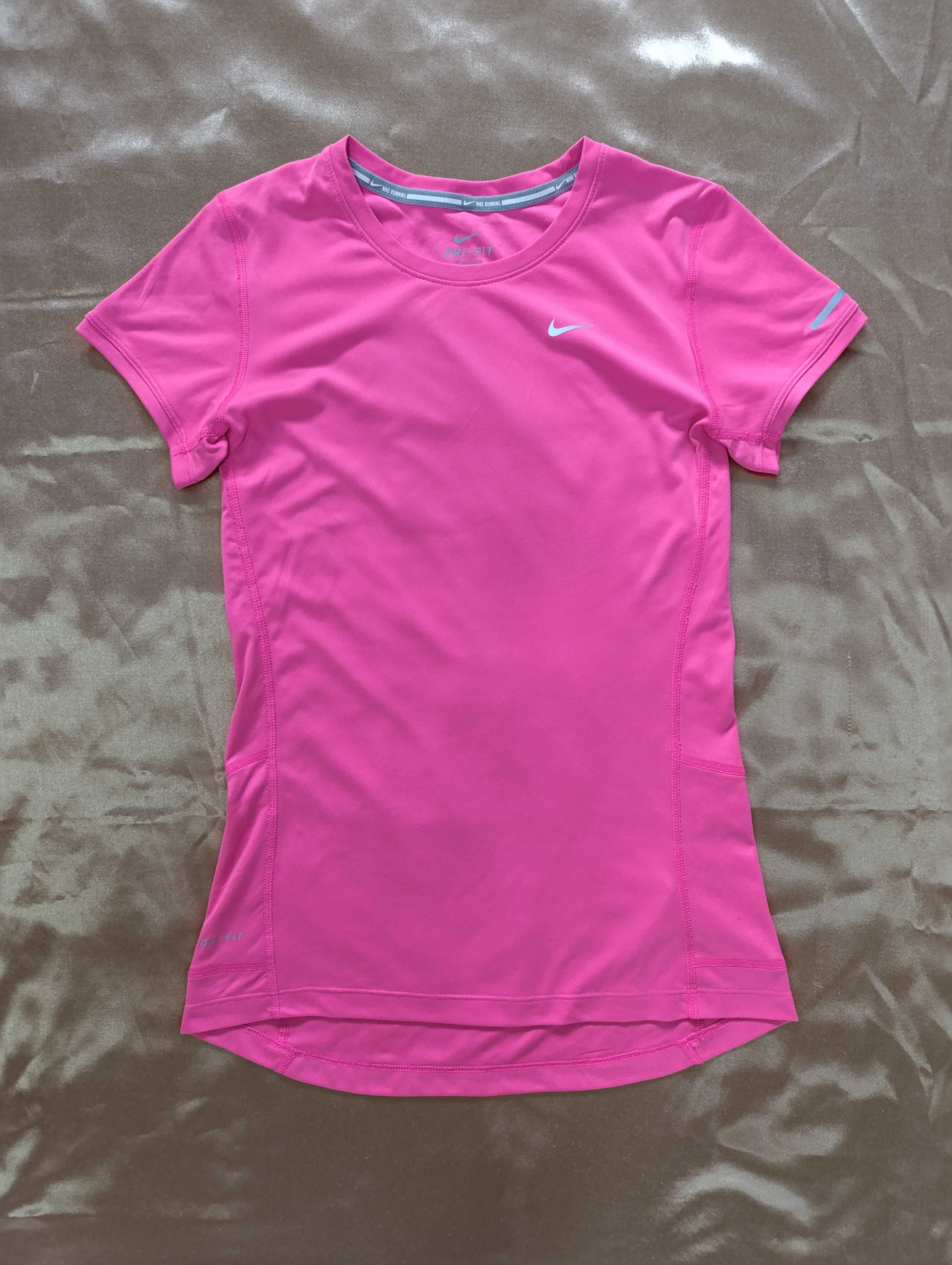 Футболка спортивна жіноча Nike Running