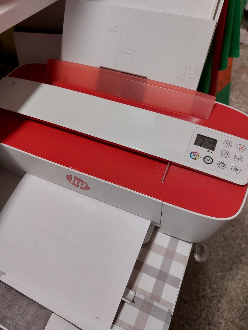 Aktualne Drukarka Hp DescJet Advantage 3788 skaner