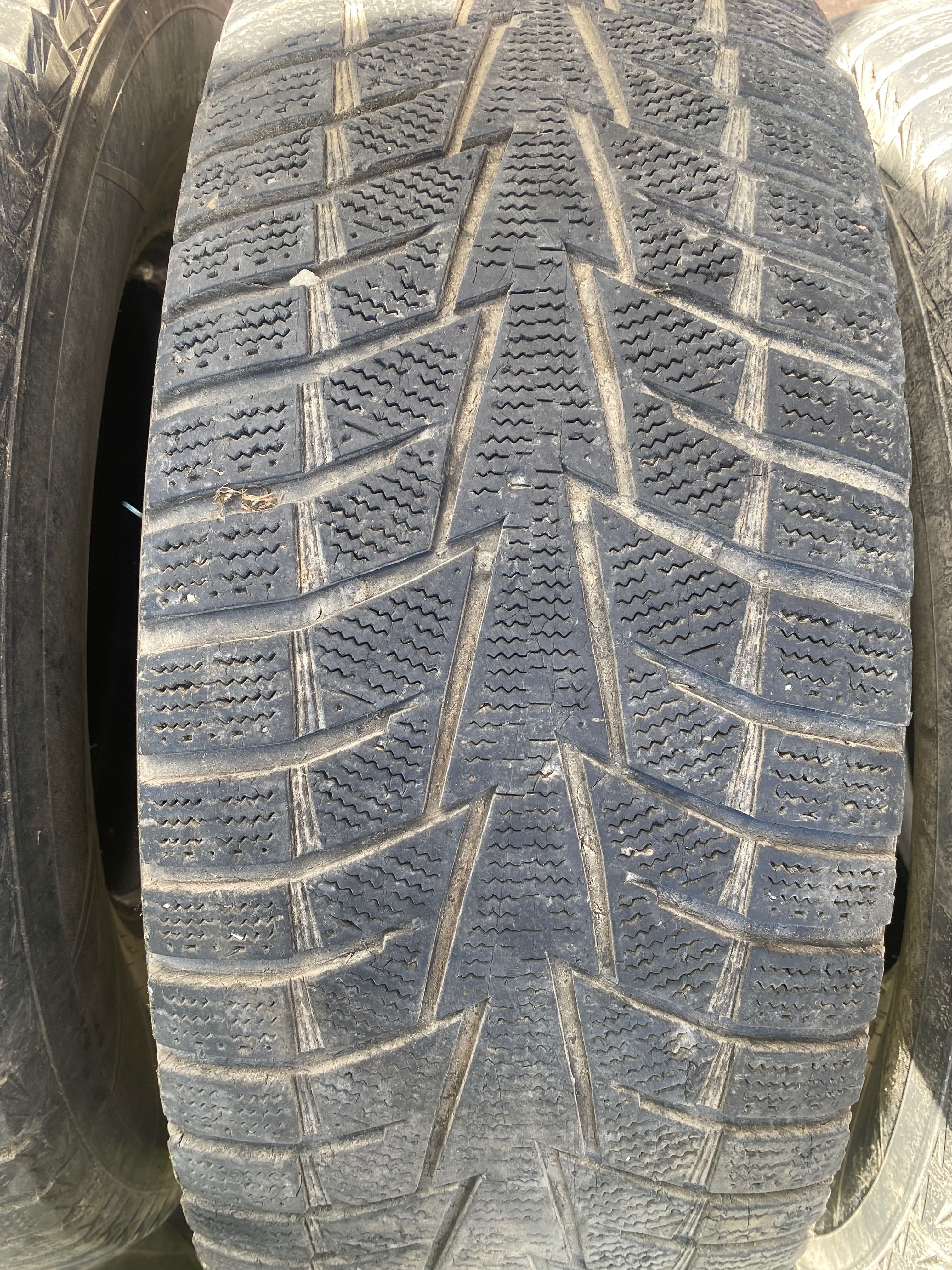 Резина 275х70х16 Hankook