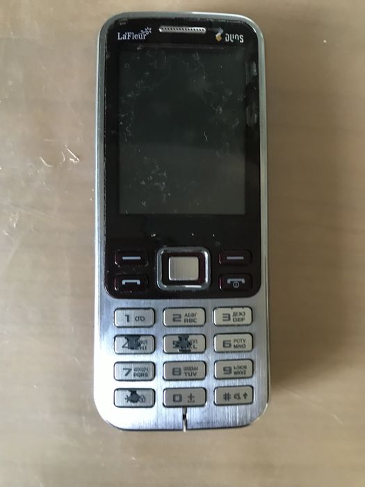 Мобильный телефон  Samsung GT-C3322 La Fleur