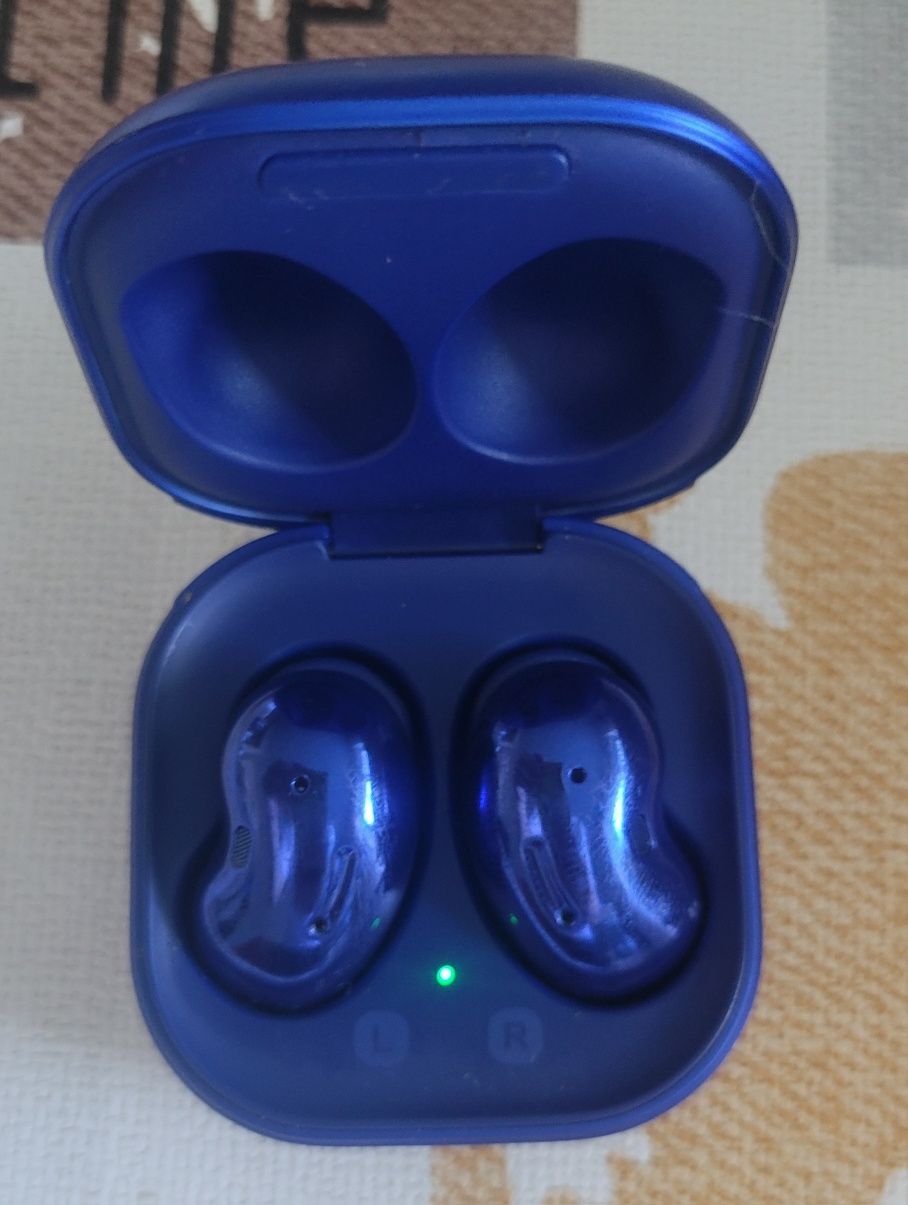 Auriculares Samsung Buds Live Azul Raro