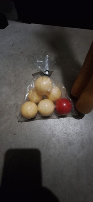 Sprzedam kije do snookera z grzybkiem ,komplet z kulami