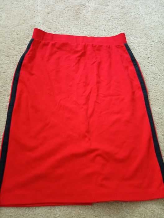 Czerwona spódniczka święta
