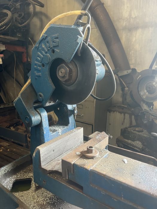 Máquina de Cortar Ferro