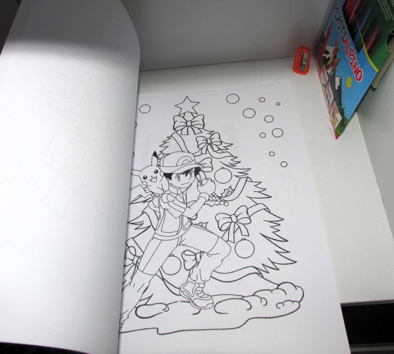 Livro De Natal Pokemon para Pintar com Lápis