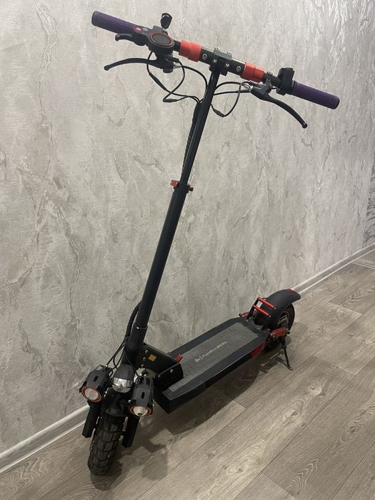 Электросамокат Kugoo M4 Pro 1000W 18Ah, 671км пробег