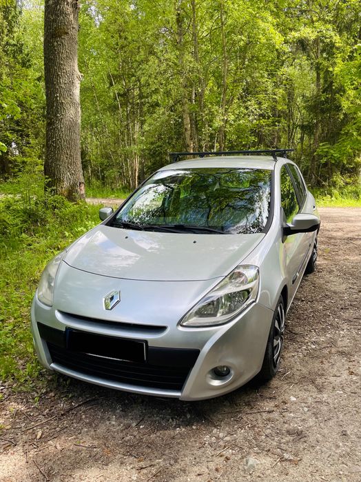 Renault Clio III 1.2, 75KM z 2011 roku