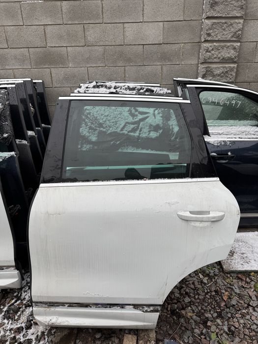 Двері до volkswagen touareg таурег в наявності каен ідеал