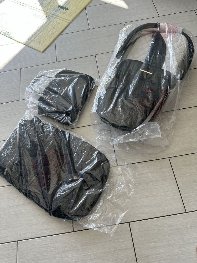 Wózek Venicci Tinum Upline (nowa gondola, spacerówka i akcesoria)