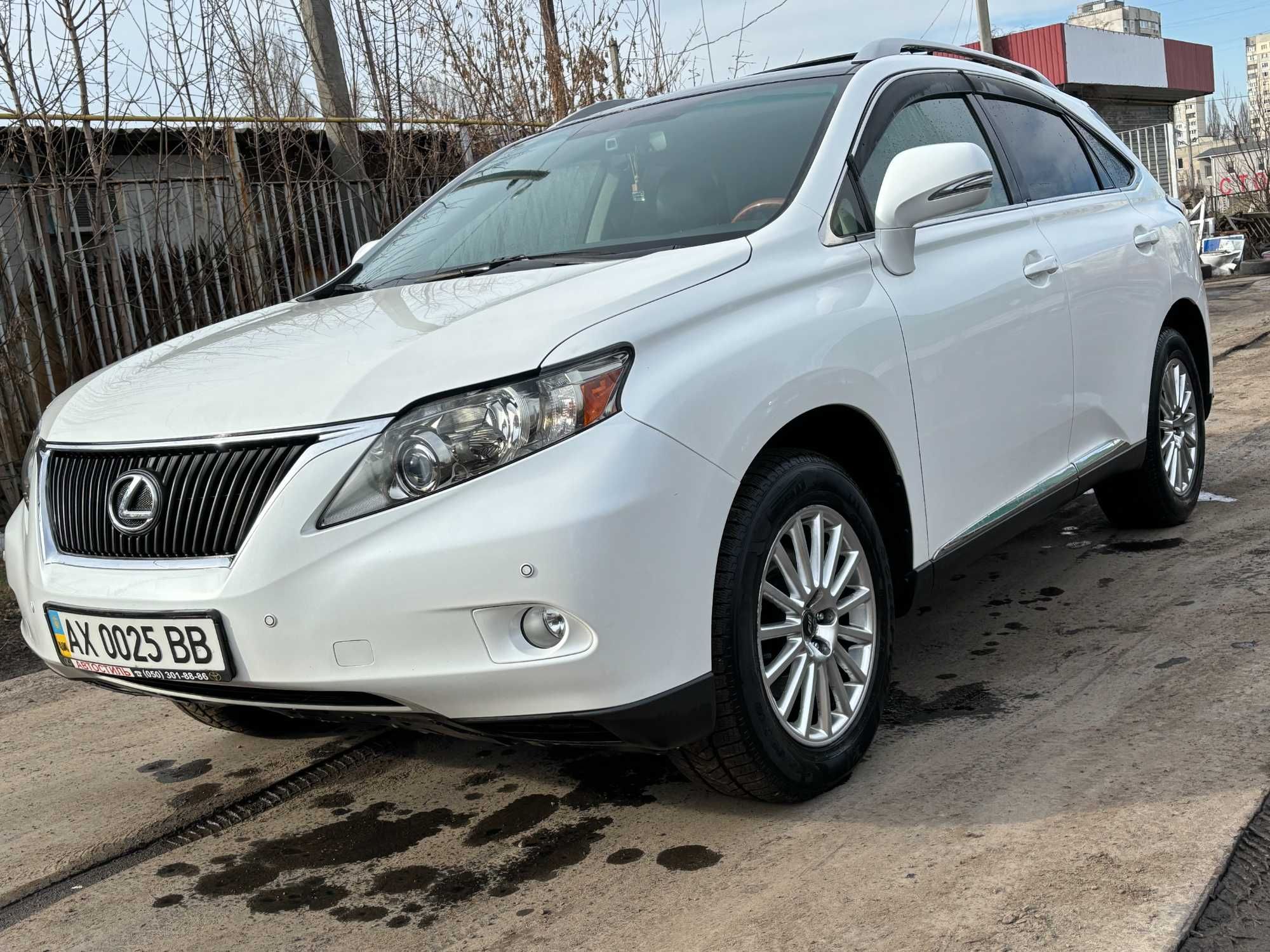 LEXUS RX-350 2011г.белый перламутр в идеальном состоянии 64тыс пробег