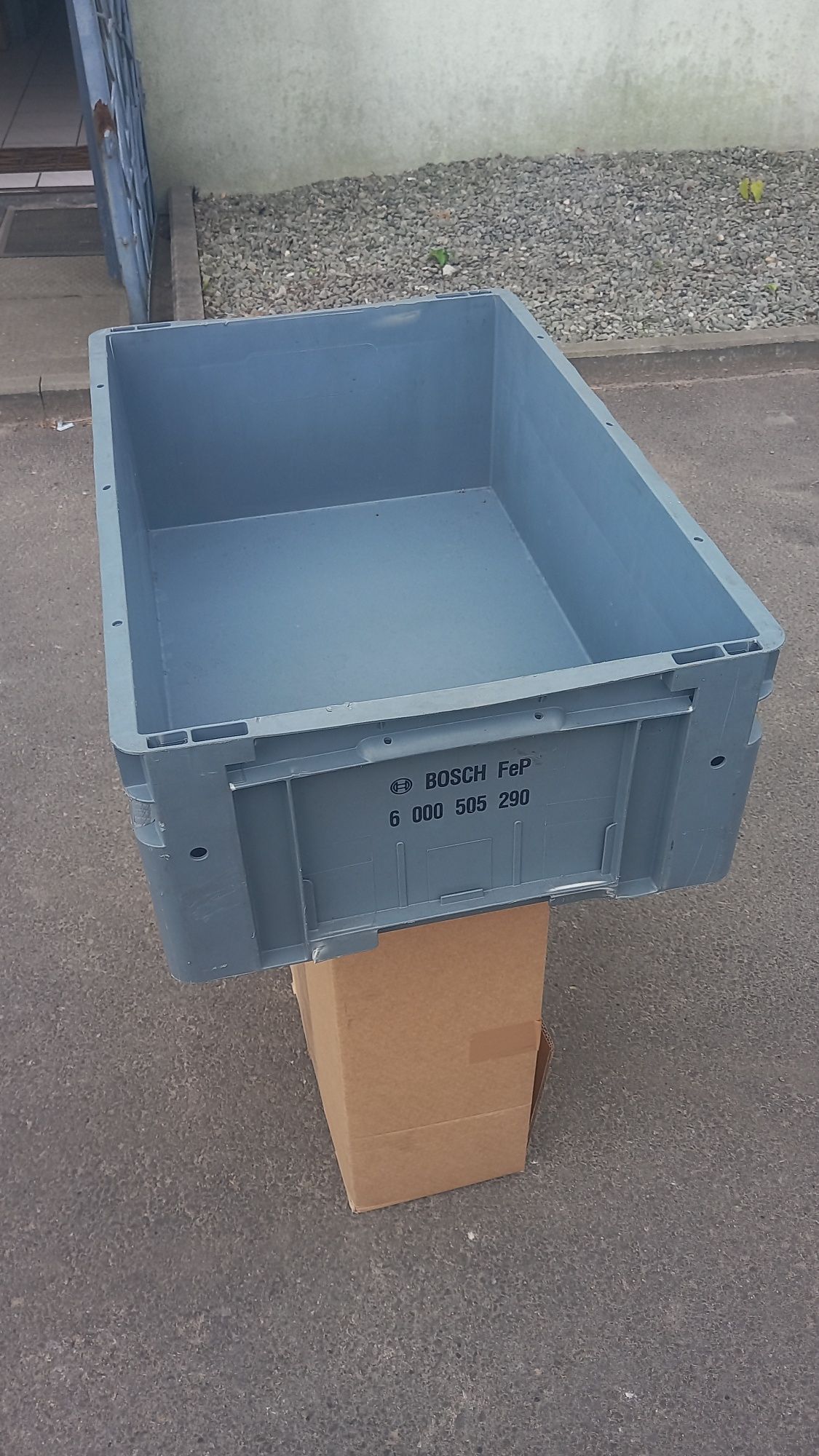 Pojemnik plastikowy skrzynka plastikowa 60x40x20