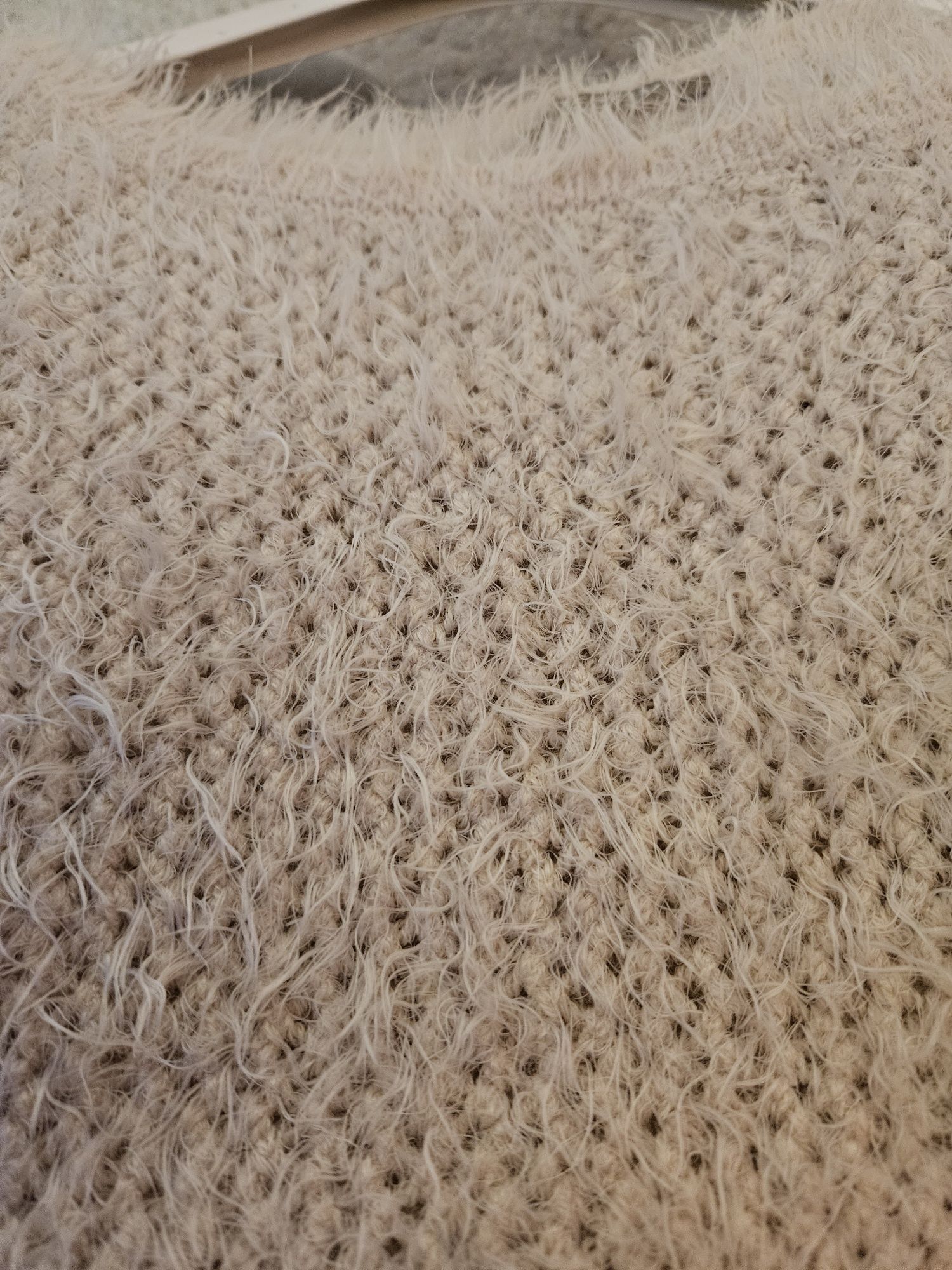 Sweter z włoskiem Orsay S