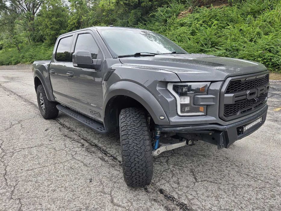 Ford F-150 Raptor      2018