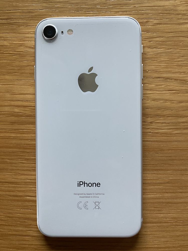 iPhone 8 Silver 64 GB (Model A1905) stan dobry+