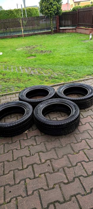 Opony zimowe 17" 225/60 w dobrym stanie