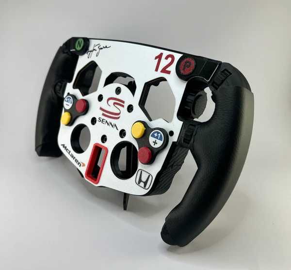 MOD Exclusivo Ayrton Senna MP4/4 McLaren Logitech G29