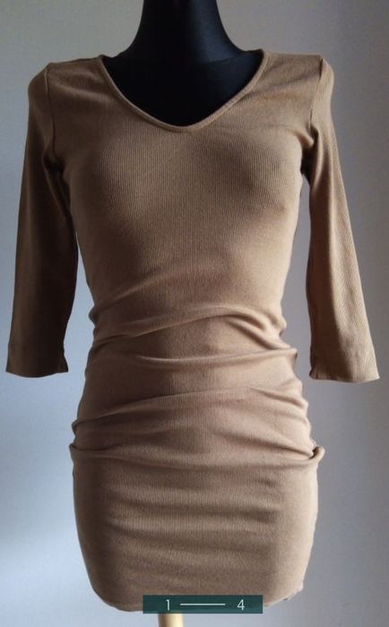 Sukienka nude reserved