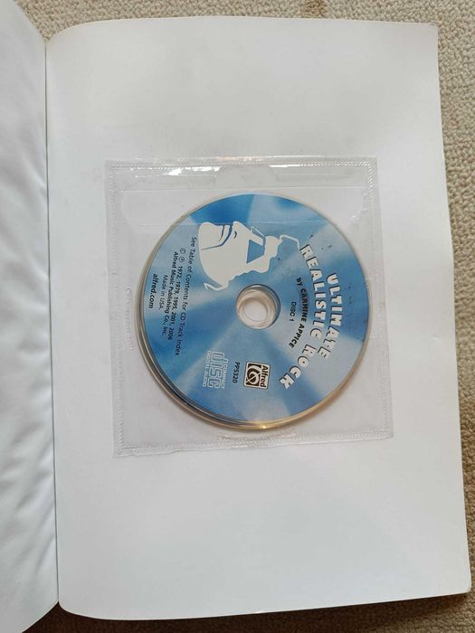 Livro "Ultimate Realistic Rock" – Carmine Appice