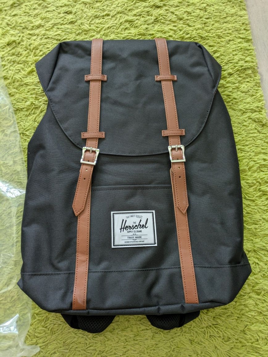 (baixa de preço) Mochila Herschel 23L preta a estrear