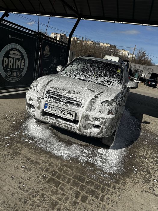 Продаєця хороша  машина Хюндай туксон