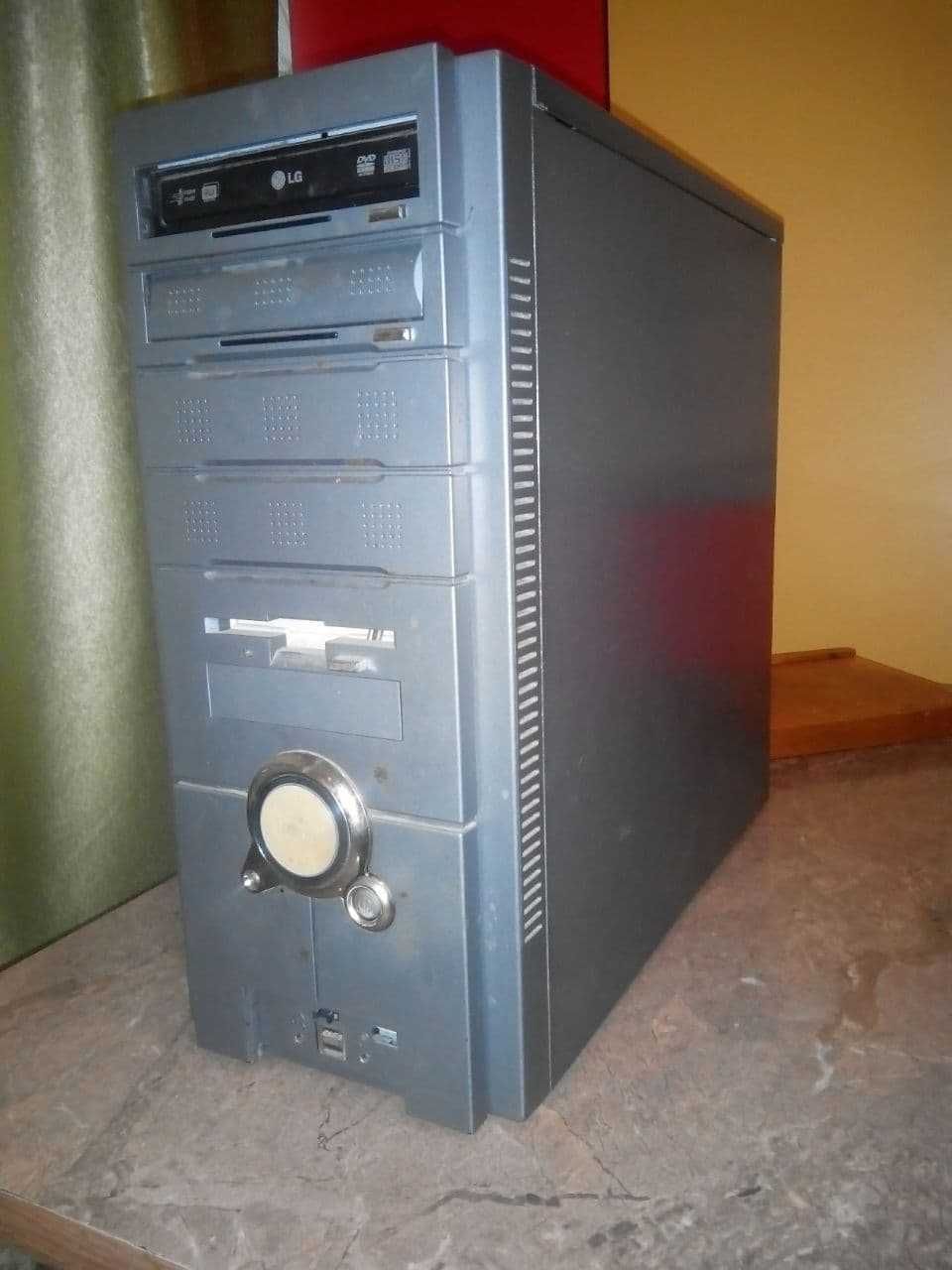 Рабочий Компьютер на AMD Athlon II X2 240\ ОЗУ 2 гб\ HDD 250 гб