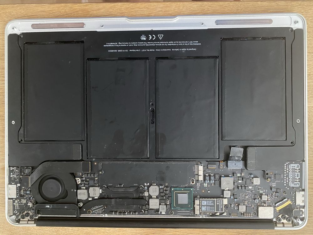 MacBook Air A1369 —ціна договірна