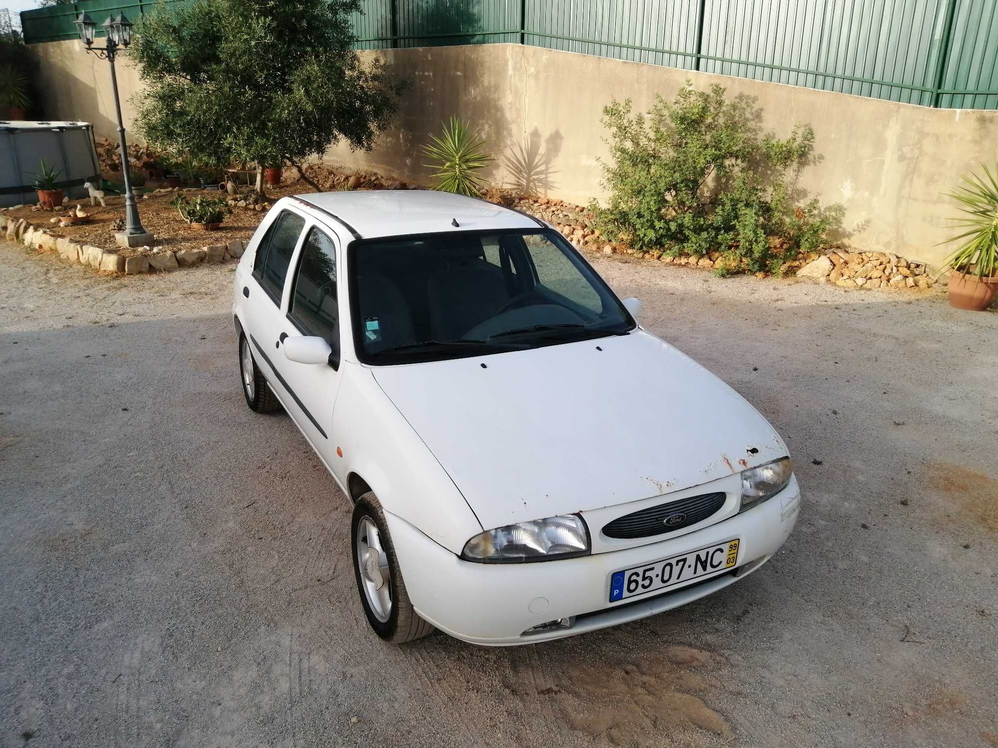 Ford Fiesta 158.000km 1ºdono