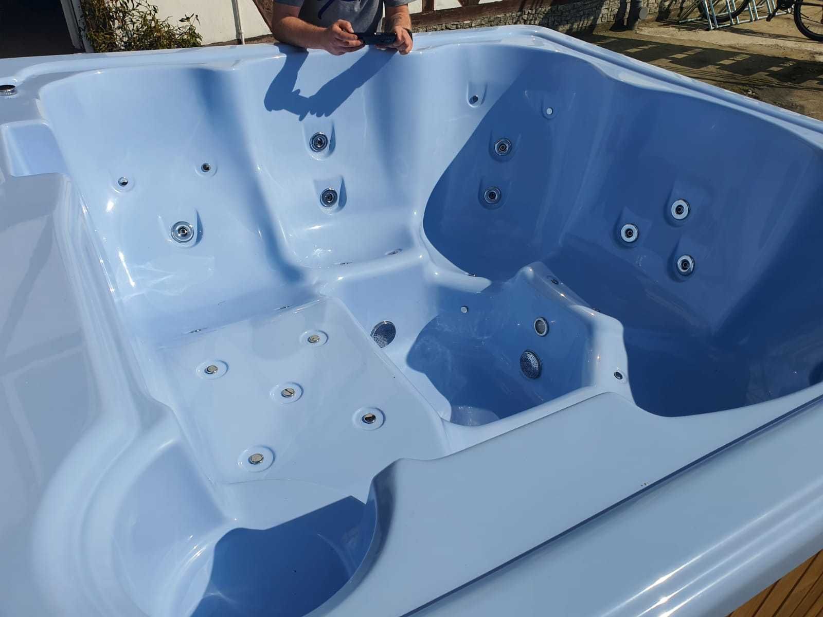 Ogrodowe SPA jacuzzi balia basen bania wanna hydromasaż ogród taras