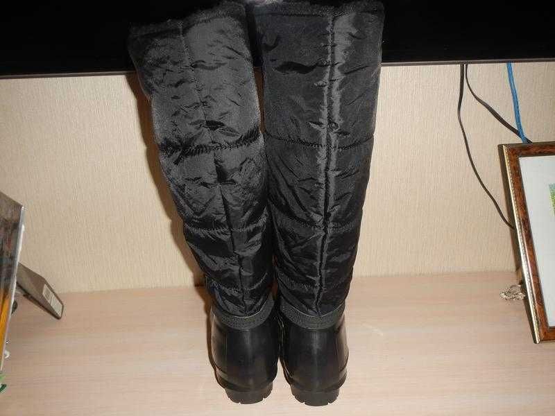 Гумові чоботи р. 40 ( 26см) утеплені