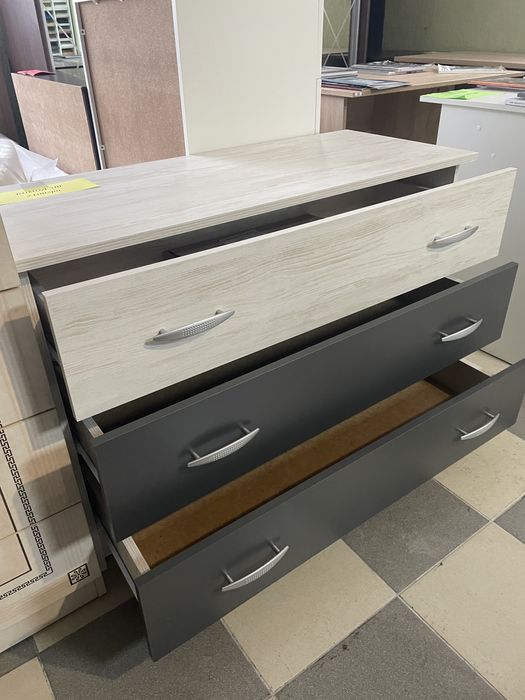 Комод по смішній ціні