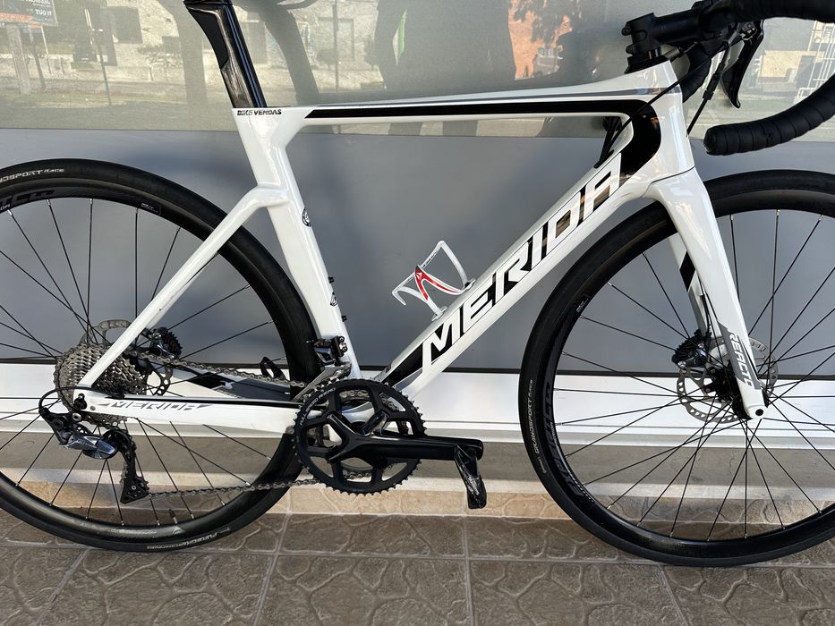Bicicleta de estrada carbono - Disco / ultegra