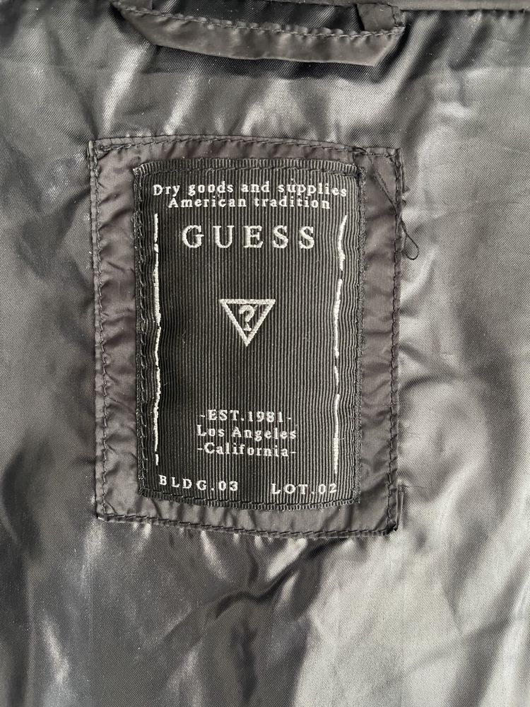 Пуховик Guess, женский, 36 размер черный