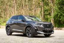 Peugeot 2008 1.5 BlueHDi Allure Pack