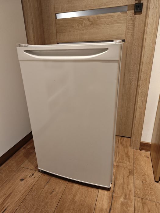 Chłodziarko zamrażarka Liebherr  T1404  127l litrów  81cm x 50 cm x 58