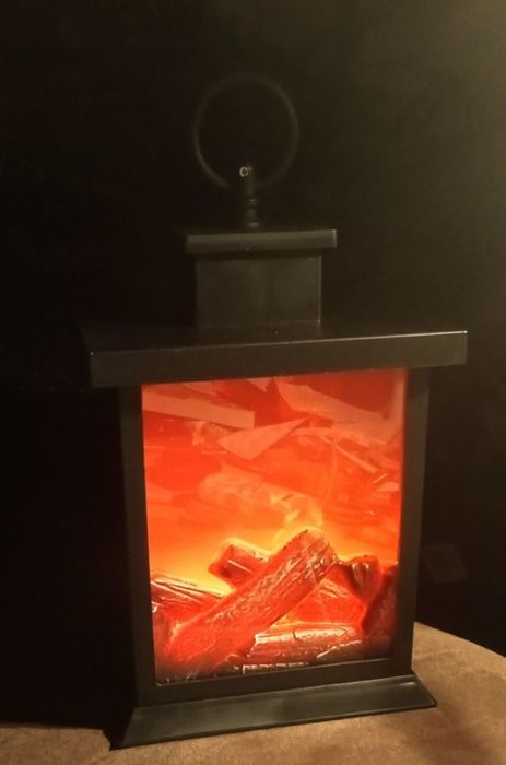 Wystrój wnętrza, lampka,atrapa kominka,nowa